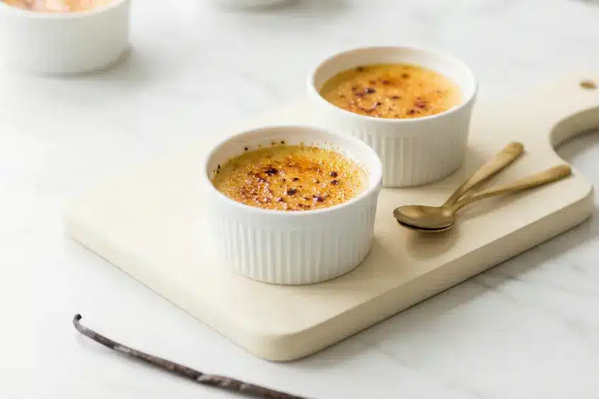 Crème brûlée recette maison simple et facile (sans stress)